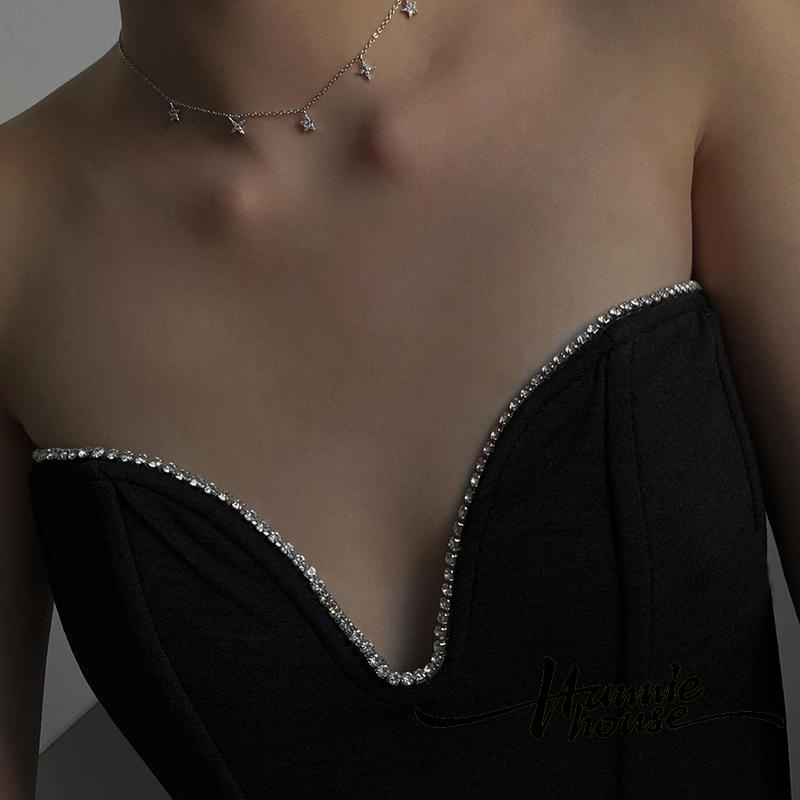 Áo Tank Top Cổ Chữ V Khoét Sâu Đính Đá Lấp Lánh Quyến Rũ