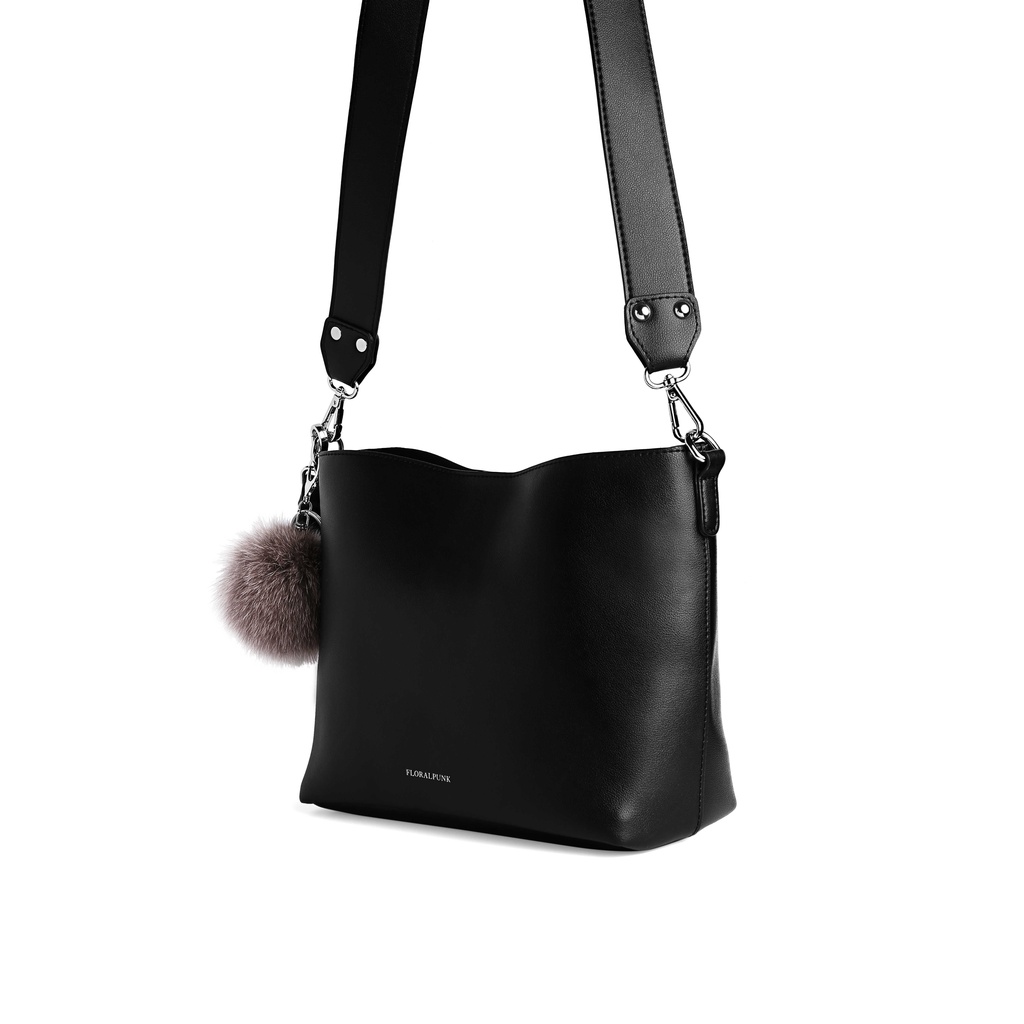 [Mã WABRFP055 giảm 12% đơn 500K] Túi xách Floralpunk Pom Pom Bag màu đen