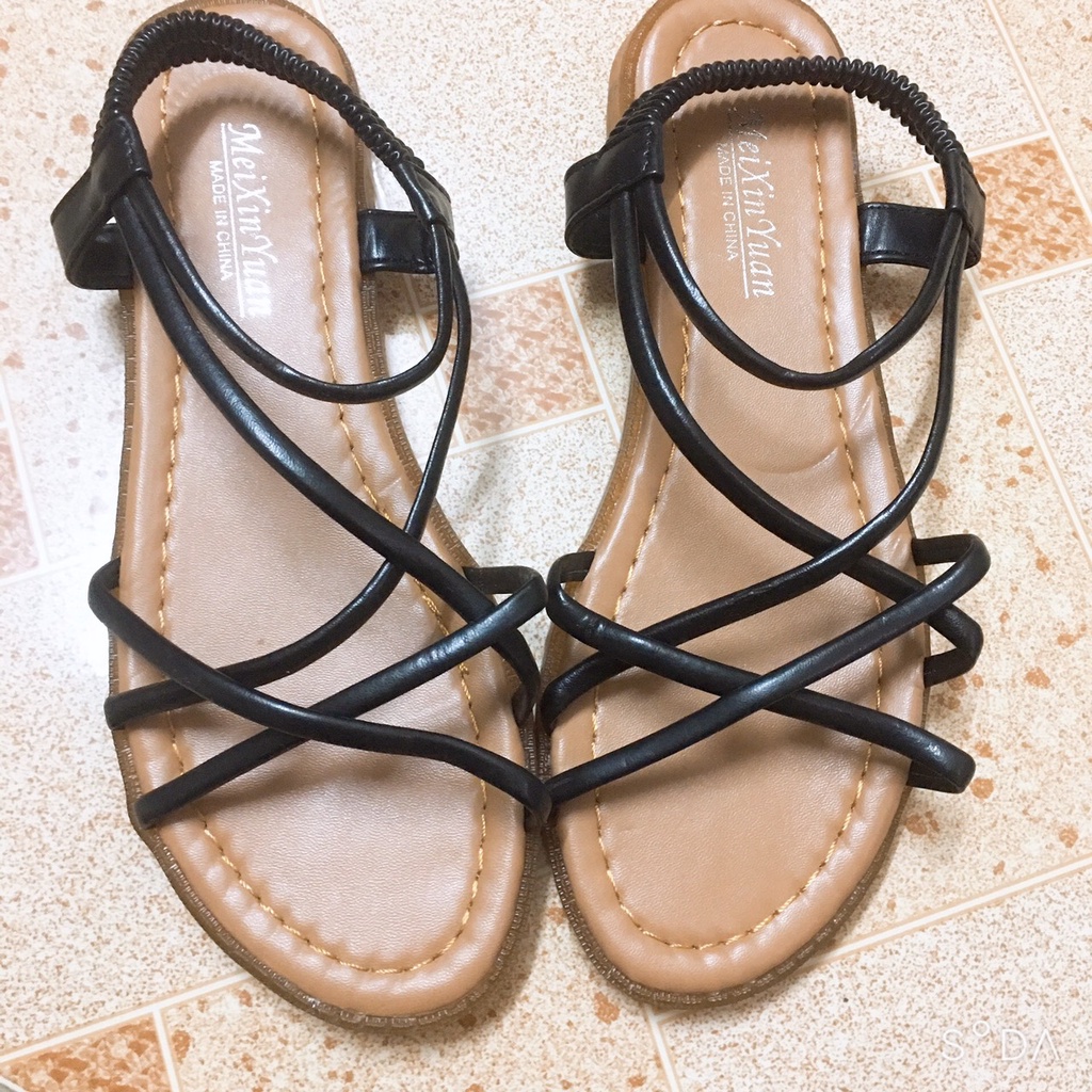 (XẢ XẢ XẢ)Dép kẹp ngón siêu nhẹ đi biển cực xinh