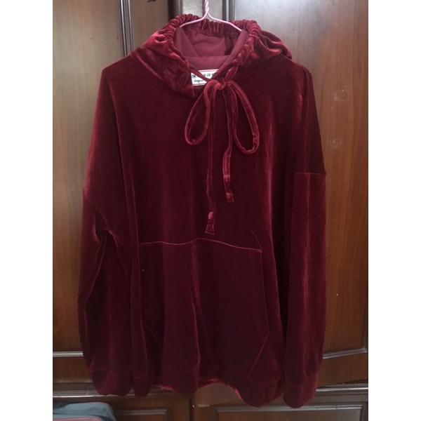 Tingoan áo hoodie đỏ nhung có mũ