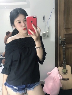 Áo trễ vai nhún vai