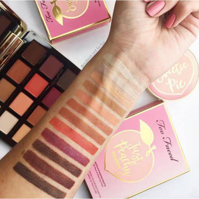 Bảng Phấn Mắt Too Faced Just Peachy Velvet Matte Eye Shadow