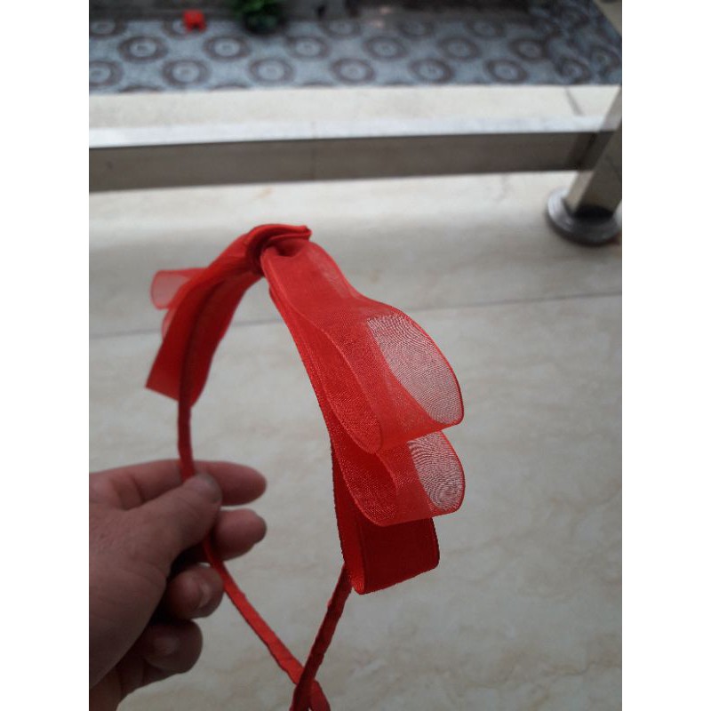 Bờm ba tầng dẻ đẹp phong cách nữ trẻ chung
