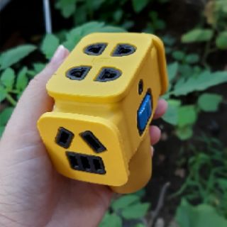Ổ cắm điện đa năng