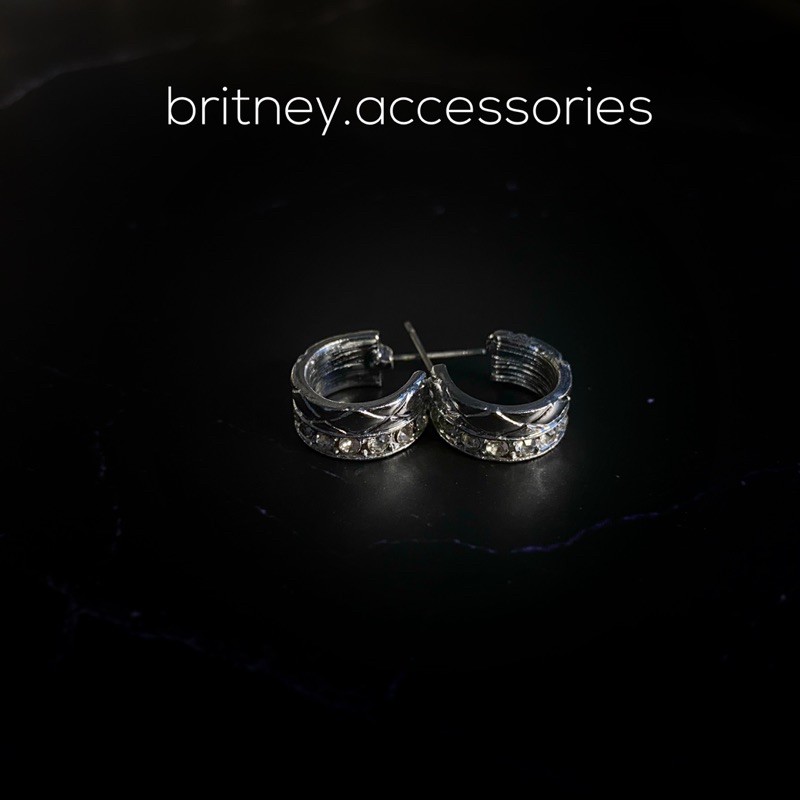 Bông Tai Phong Cách Thời Trang Độc Đáo Dành Cho Nữ by britney.accessories