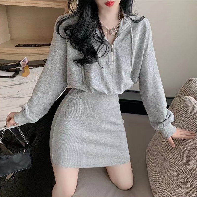 Đầm IELGY dệt kim dài tay có mũ trùm ôm eo thời trang cho nữ