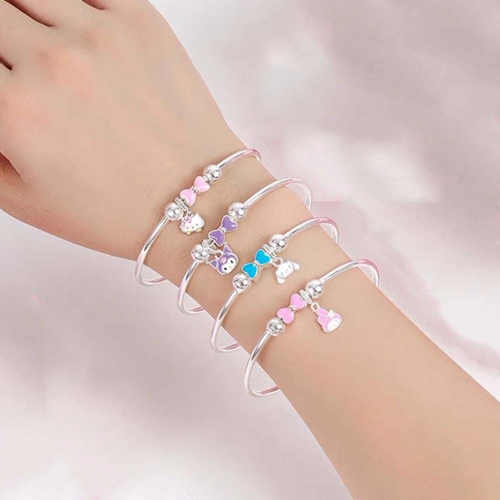 Sanrio Vòng Đeo Tay Gắn Chuông Họa Tiết Chú Chó Kuromi Đáng Yêu Cho Nữ