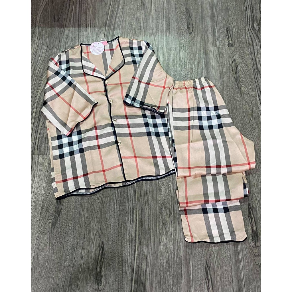 BỘ PIJAMA SATIN QUẦN DÀI CỔ  SƠ MI LẶT, VIỀN ĐEN MÁT CHỐNG NHĂN