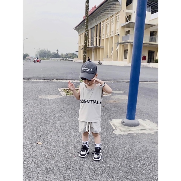 Bộ đồ bé trai Essen from rộng sát nách cá tính phong cách