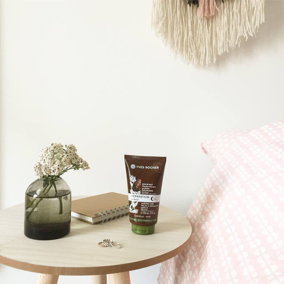 Sản phẩm chăm sóc tóc khô và hư tổn ban đêm Yves Rocher Repair Sleeping Care Very Dry Or Damaged Hair Night 150ml | BigBuy360 - bigbuy360.vn