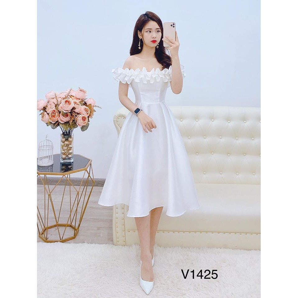 ⚡FLASH SALE⚡ Váy dự tiệc trắng xòe trễ vai cao cấp V1425 | BigBuy360 - bigbuy360.vn