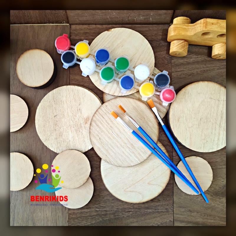 Combo Cho Bé Tập Làm Họa Sĩ, Bộ 10 Miếng Gỗ Tròn Kèm Cọ Vẽ+ 6 Hũ Sơn Acrylic An Toàn Cho Bé