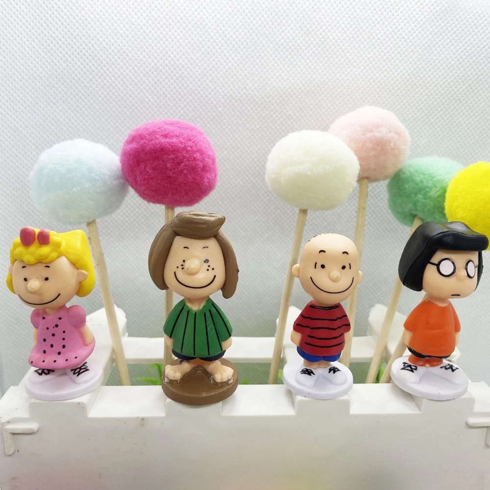 12 Đồ trang trí nhân vật Javier Snoopy bằng pvc dùng trang trí bánh kem