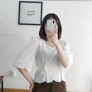 ÁO XÔ TRẮNG CỔ TIM