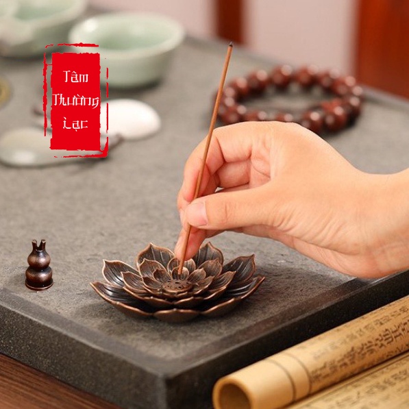 Đế Cắm Nhang Đốt Trầm Hương 3 Lớp Hình Hoa Sen Bằng Đồng