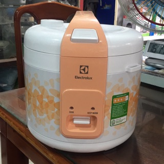 Thanh lý nồi cơm điện ELECTROLUX 1,8L-Erc3105