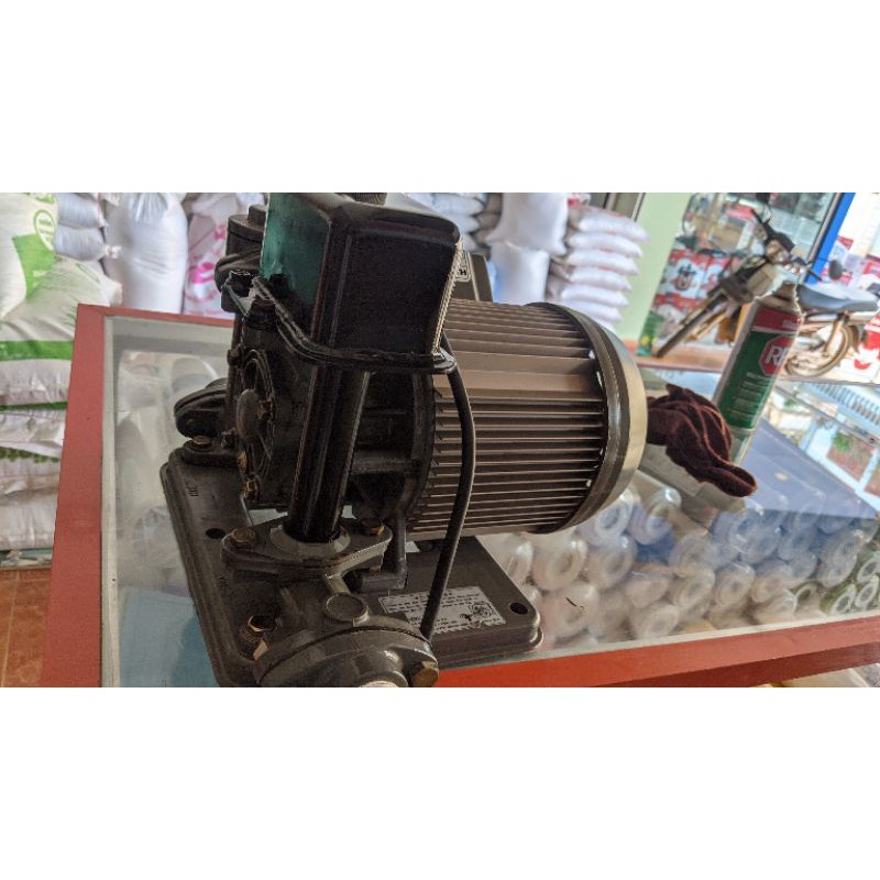 Máy bơm tự hút hanil 255w