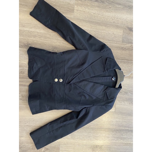 Áo vest đen dài tay 2 khuy