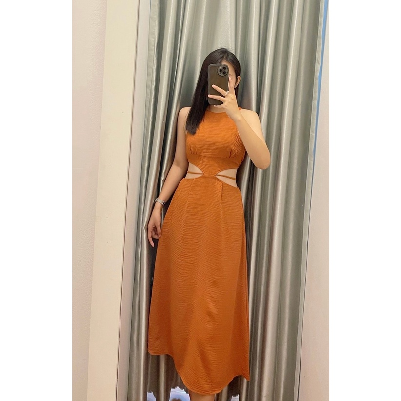 Đầm HD PAR!S khoét eo cột dây