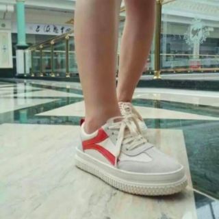 Giày nữ sale khủng