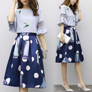 Bộ trang phục 2 mảnh gồm áo và chân váy chữ A chất lượng cao in họa tiết phong cách thời trang Hàn Quốc cho bạn nữ