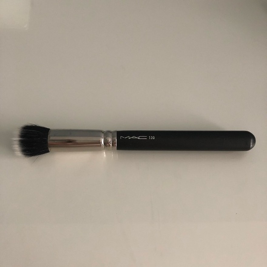 Cọ Trang Điểm Đánh Nền MAC Mã Số 130