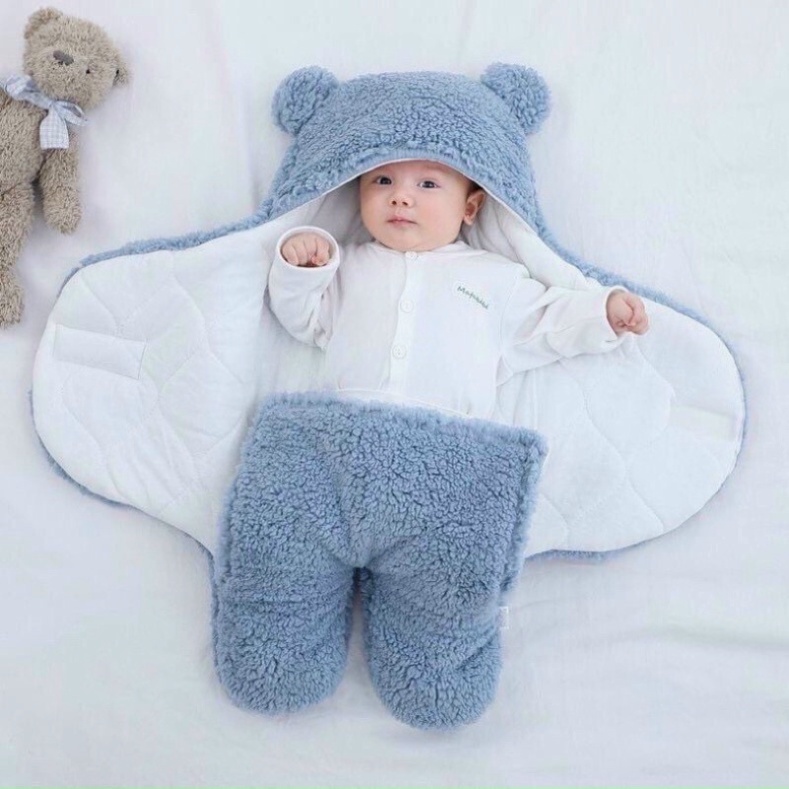 Chăn Ủ Gấu Lông Cừu Có Chân Cho Bé Loại Dày 3 Lớp Siêu Ấm Cho Bé 0-6 Tháng Tuổi.
