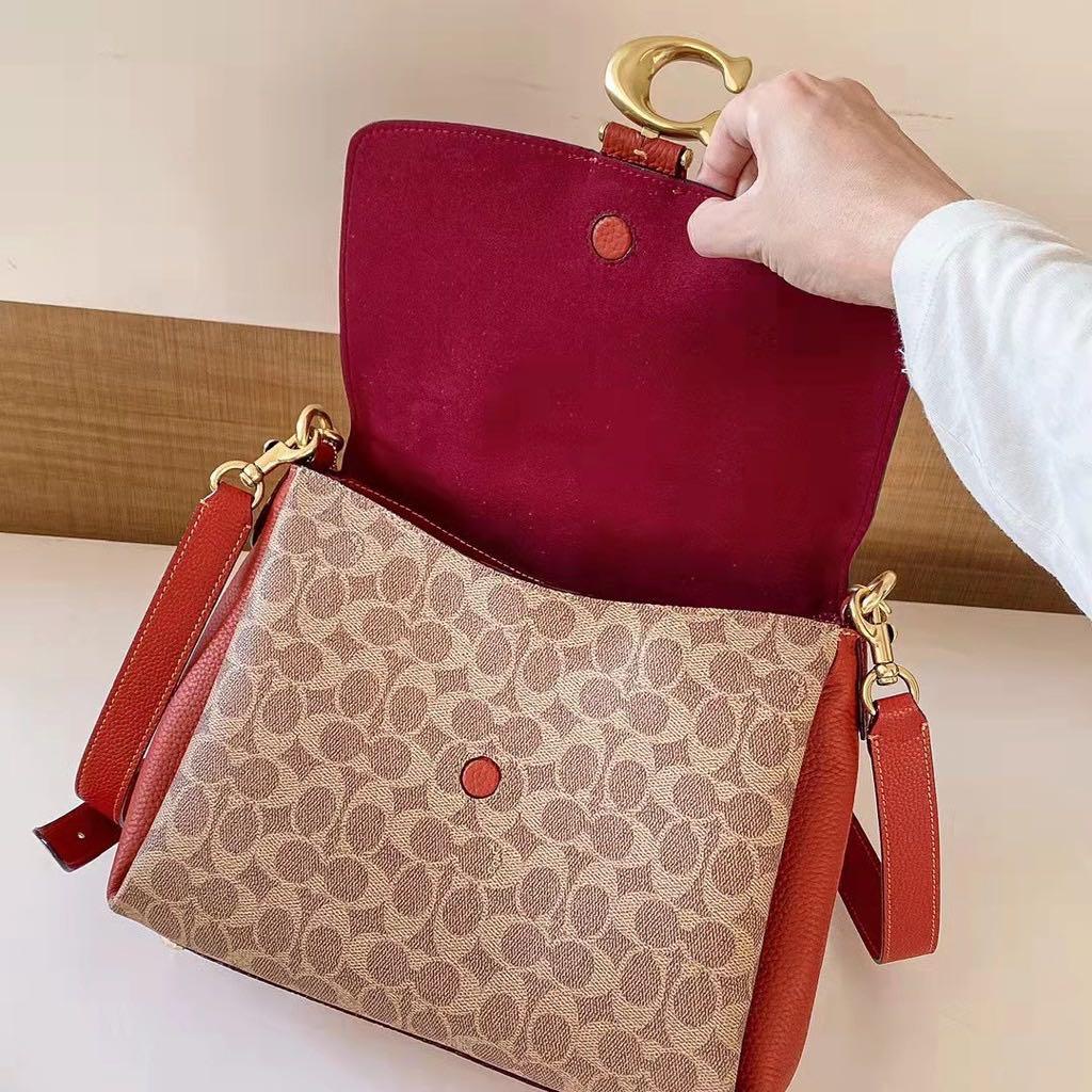 Oach May Shoulder Bag in Signature Canvas - chính hãng