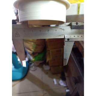 1 - 2 CÁI NẮP LUỒN DÂY ĐIỆN TRÒN