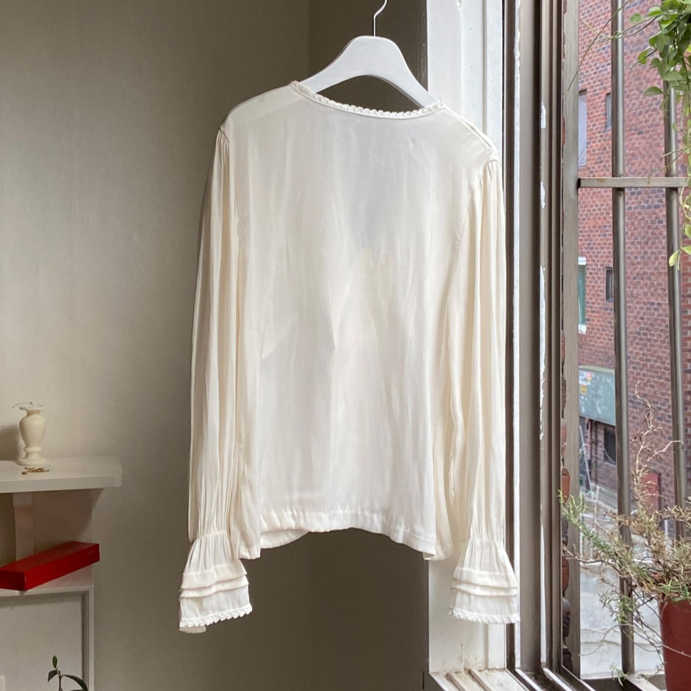 Áo sơ mi tay dài cổ chữ V phối ren thời trang dành cho phái nữ 42456v