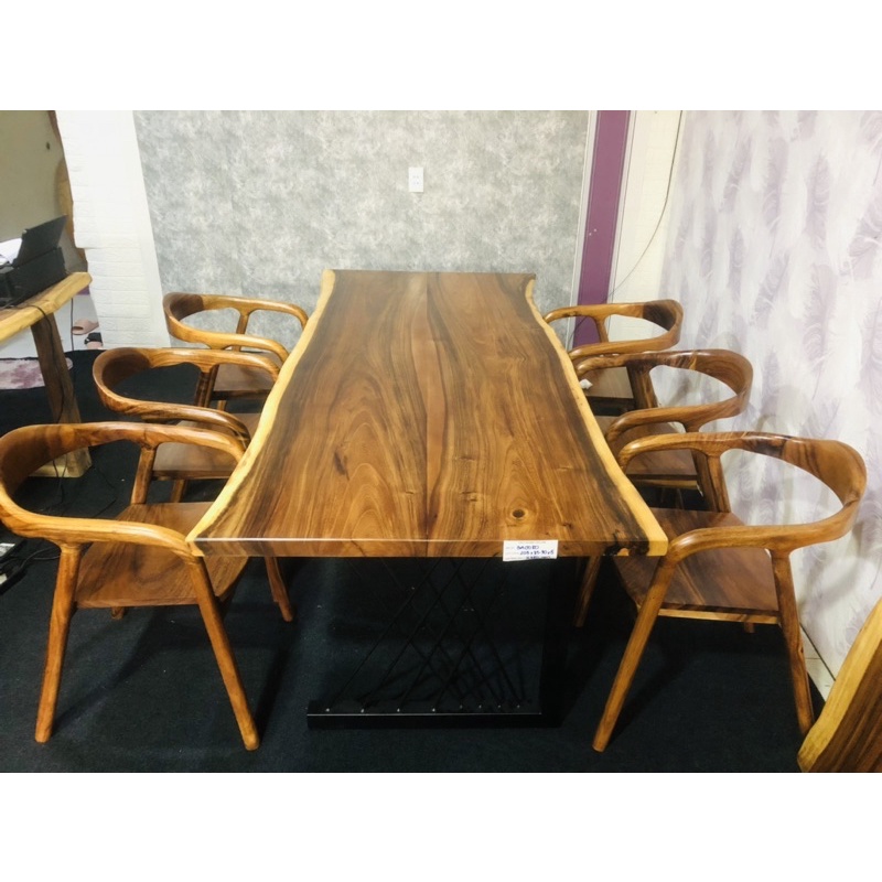 Bàn ăn gỗ me tây  không kèm ghế