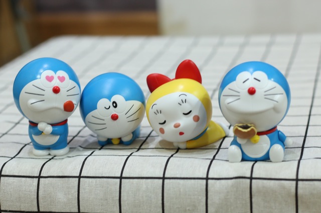 Bộ 4 Mô Hình Doremon Doraemon BANDAI