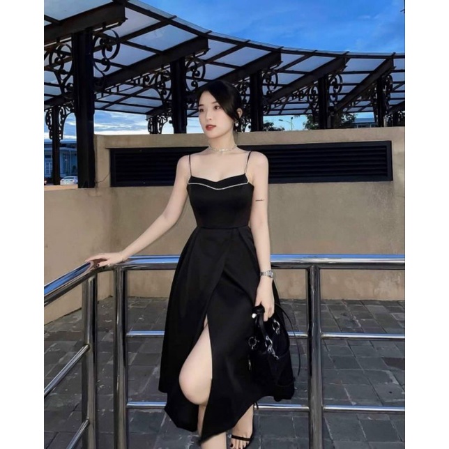 Đầm midi đen 2 dây đính đá xẻ tà