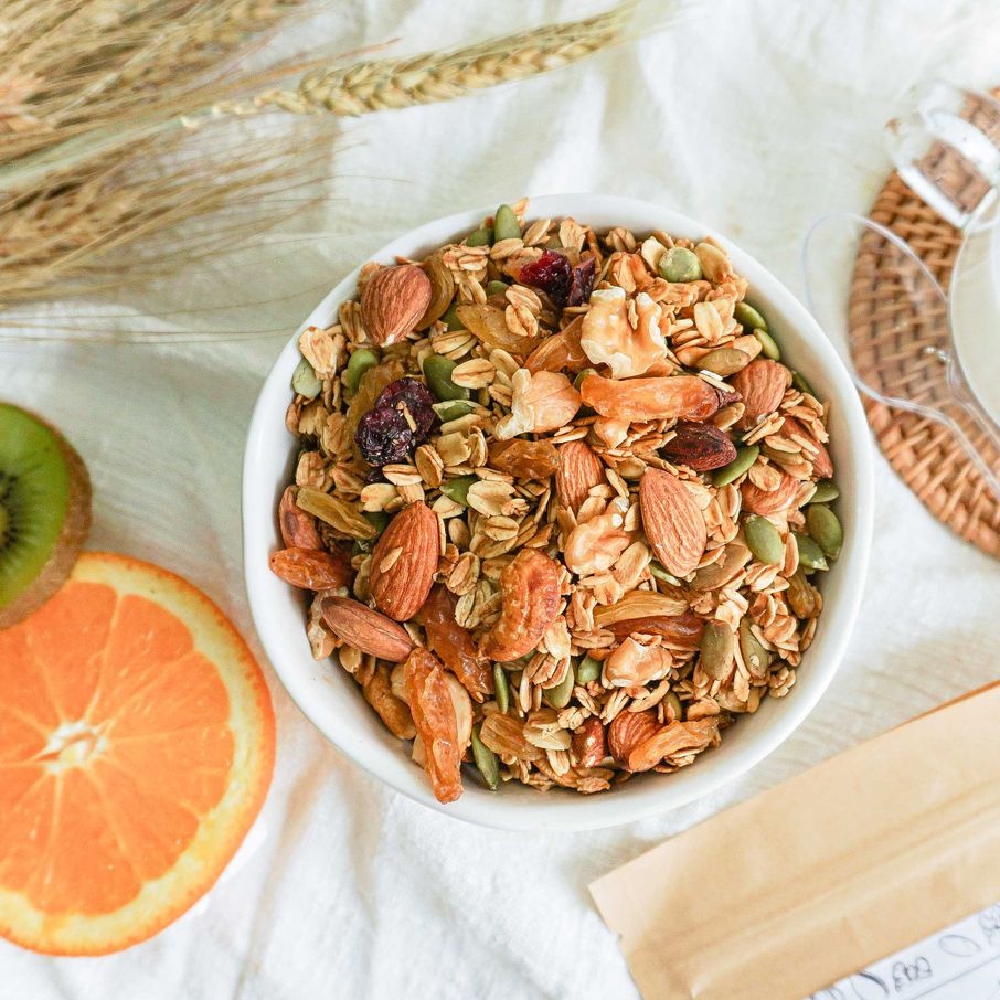 Granola Siêu Hạt Mix 12 Loại Hạt, Ngũ Cốc Giảm Cân Thêm Macca, Óc Chó Đỏ, Dừa Khô