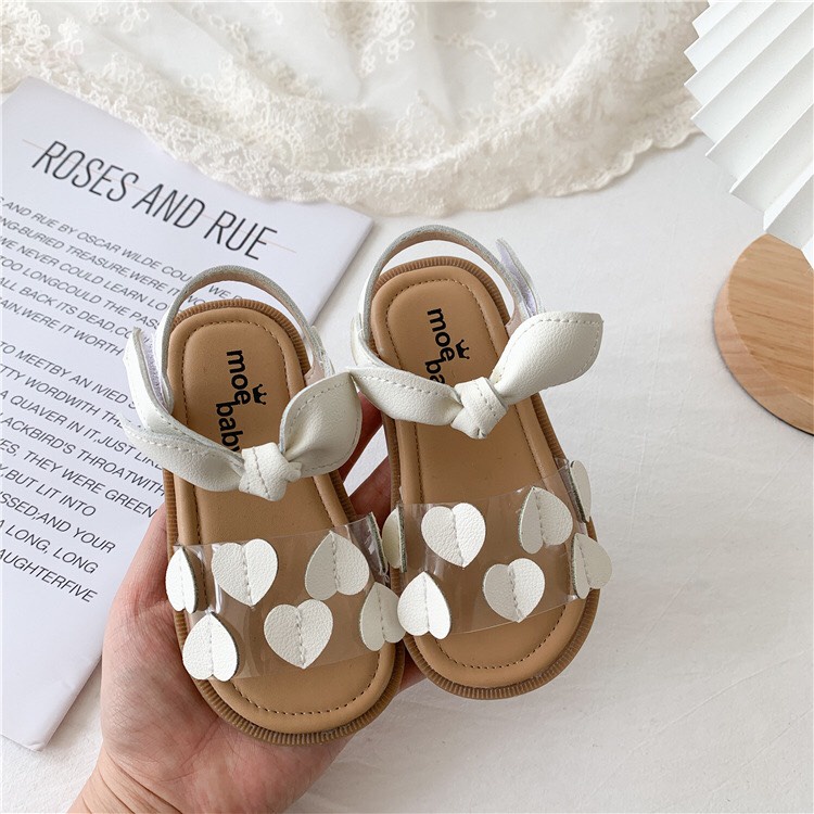 Giày sandal cho bé gái - Dép sandal quai ngang phối Trái tim dễ thương chất da mềm quai dán gắn nơ mới nhất M812