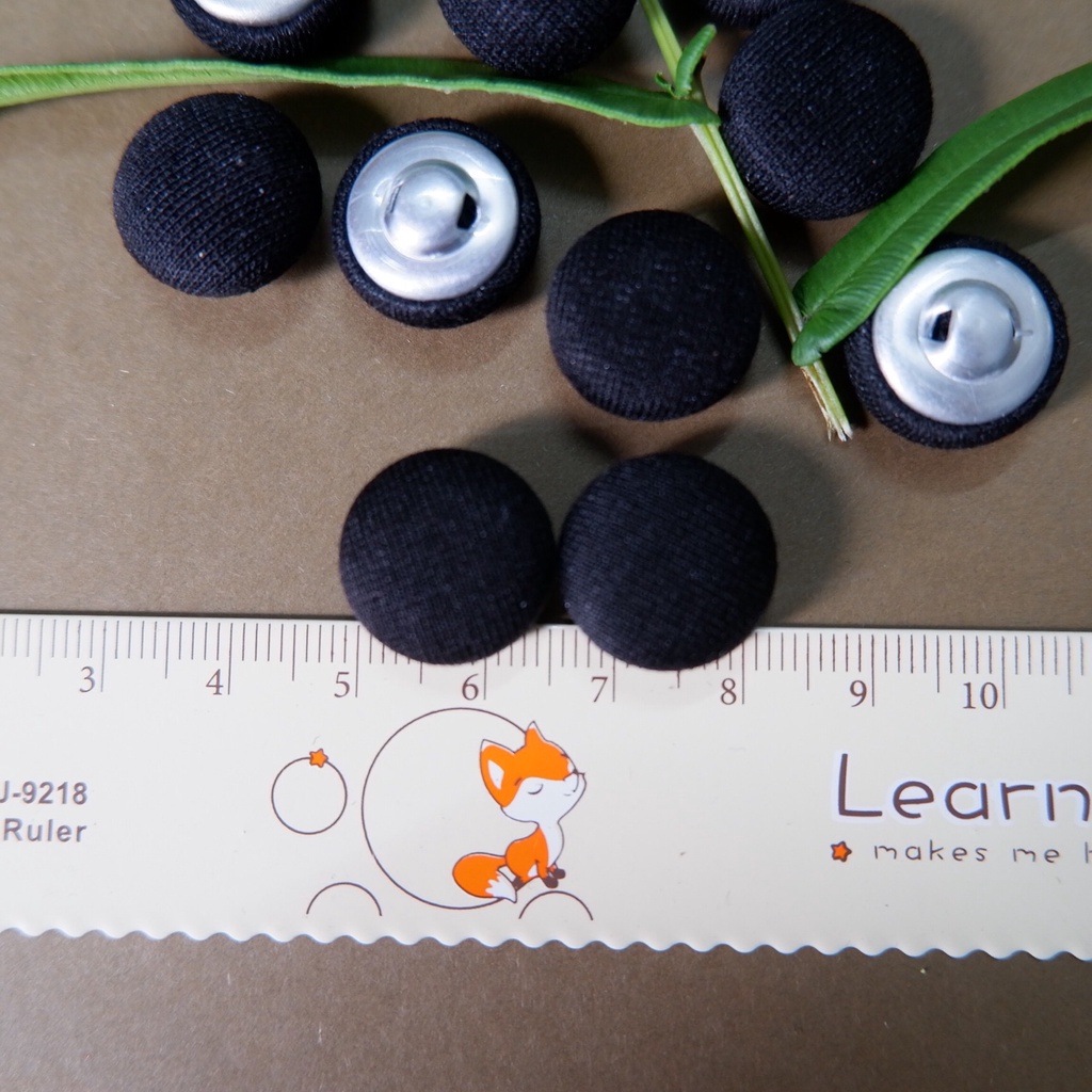 NÚT BỌC VẢI SIZE LỚN 1.7CM MÀU ĐEN V037 - tr.button