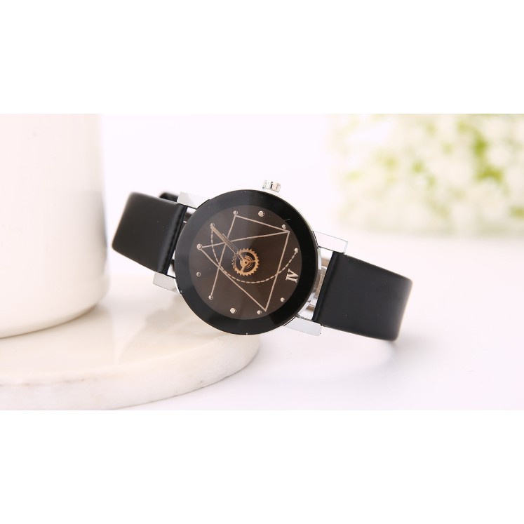 Đồng Hồ Nam Nữ Dây Da Ulzzang Mặt Xoắn Tam Giác Siêu Sang Chảnh Cực Đẹp - Hazo