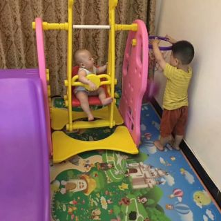 Cầu trượt xích đu cho bé