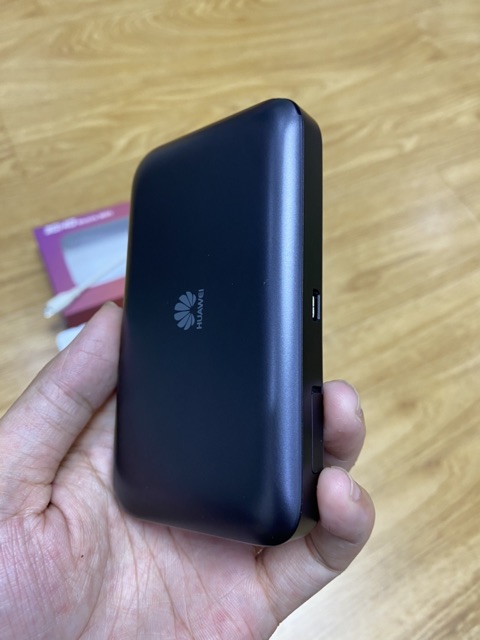 Bộ Phát Wifi 4G Huawei E5787Ph-67a tốc độ 4G 300Mb Wifi 2 băng tần 900Mbps Pin 3000mAh sửa dụng liên tục 10-12h