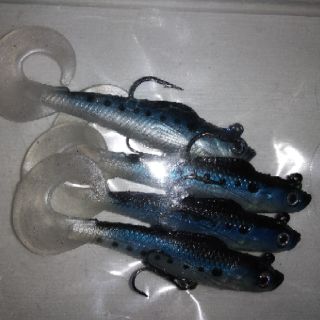 Mồi cá giả mềm xanh câu lure.
