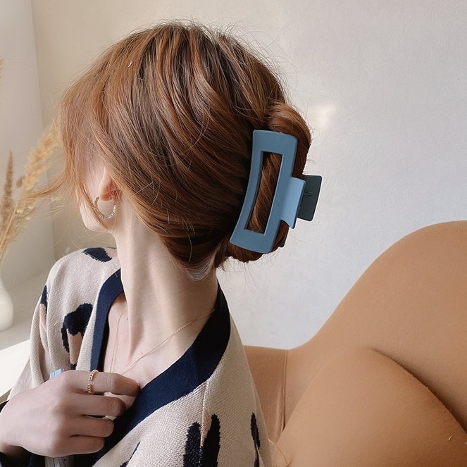 KẸP TÓC style Hàn Quốc, tông màu trầm