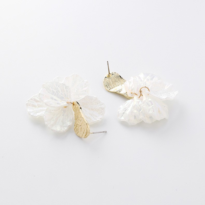 【Jewelry Time】Korean Ladies Bright Sequins Long Temperament Wild Shell Earrings