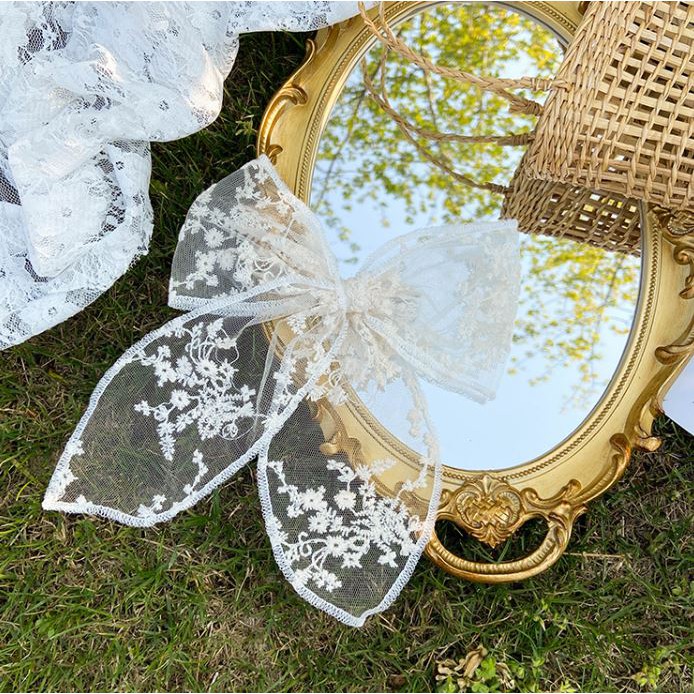 Kẹp Tóc Nữ Nơ Ren Màu Trắng.