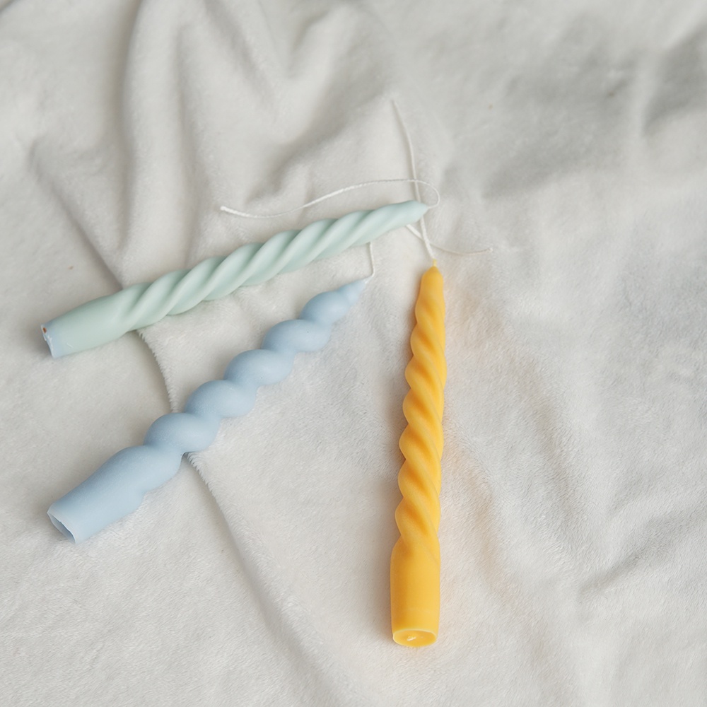 Khuôn Silicone Làm Nến Xoắn 3D DIY Tiện Dụng