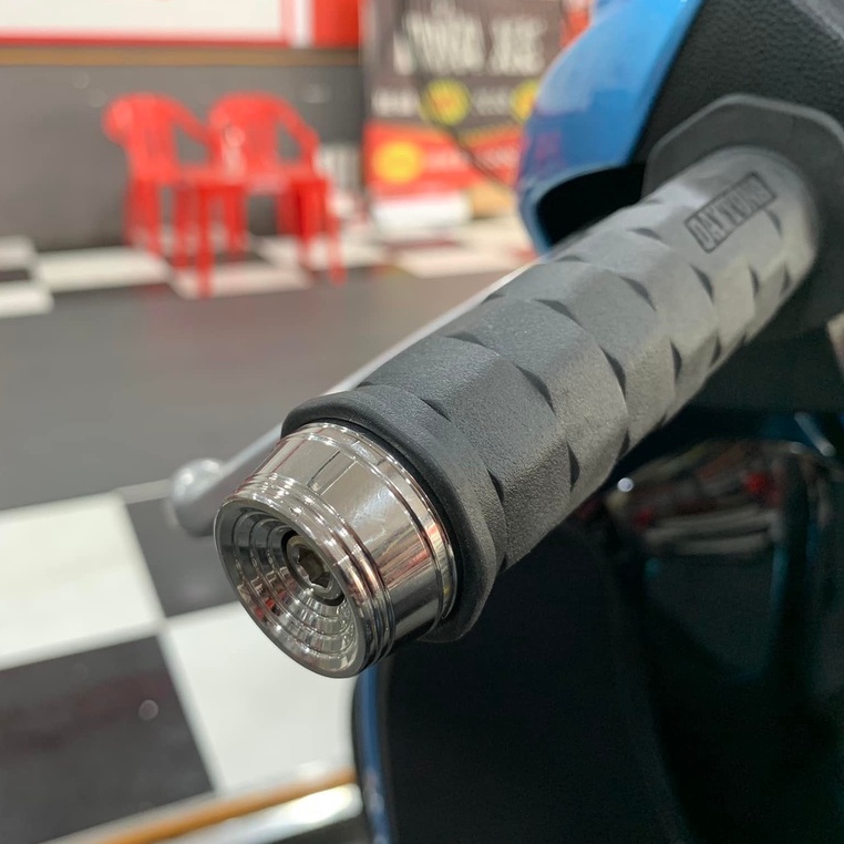 Gù inox Salaya lõm gắn được các xe. Inox rất sáng đẹp, không bị phai màu theo thời gian