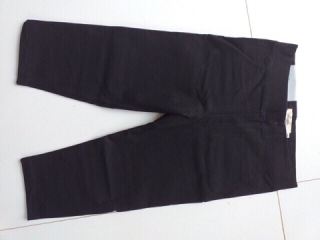 Quần legging ngố hai túi sau | BigBuy360 - bigbuy360.vn