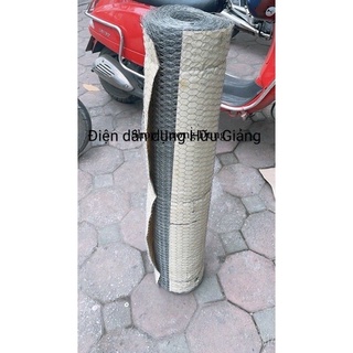 1 cuộn lưới mắt cáo sắt / sắt bọc nhựa khổ cao 1 mét dài 15m