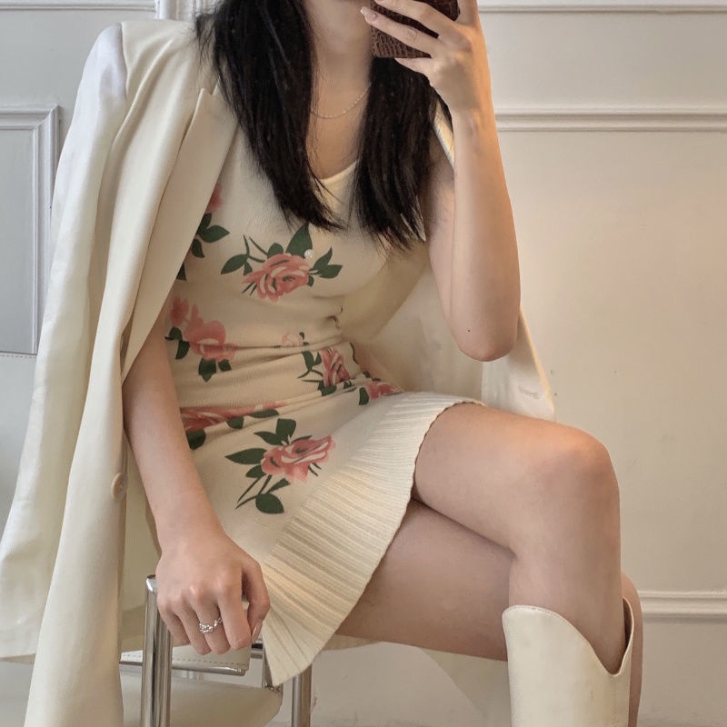 Đầm dệt kim hai dây in hoa phong cách mùa xuân mới cho nữ