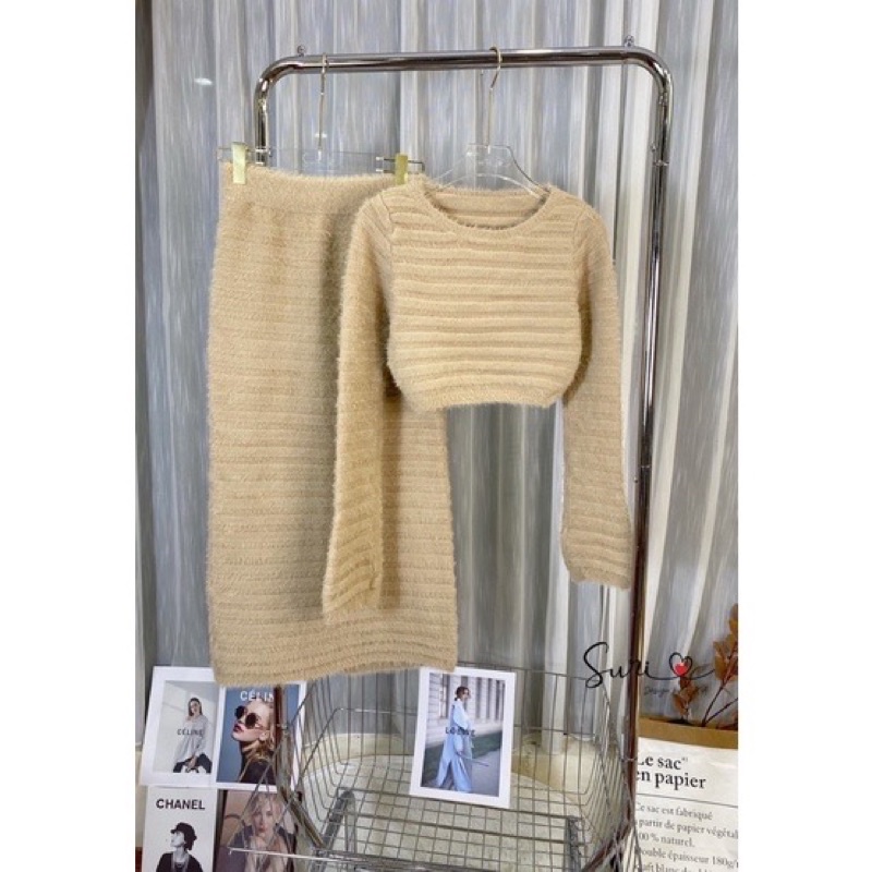 Set len lông thỏ Áo croptop kèm chân váy dài