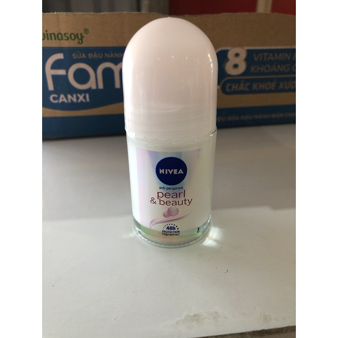 [Mã FMCGMALL giảm 8% đơn từ 250K] Lăn khử mùi ngọc trai sáng mịn Nivea Pearl &amp; Beauty (25ml)